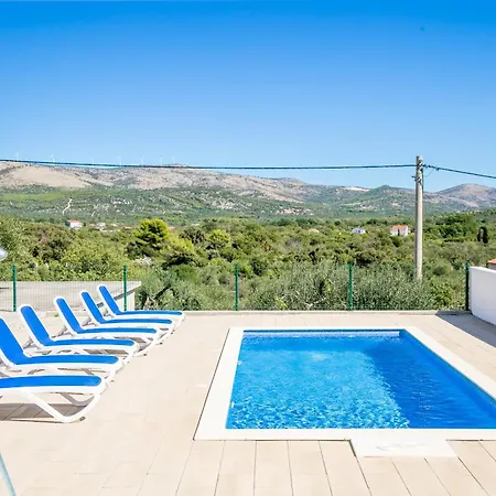 Family Friendly House With A Swimming Pool Pozorac, Trogir - 22648 Semesterbostad *