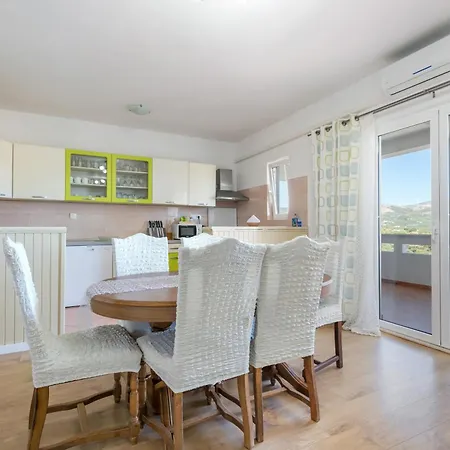Family Friendly House With A Swimming Pool Pozorac, Trogir - 22648 Marina